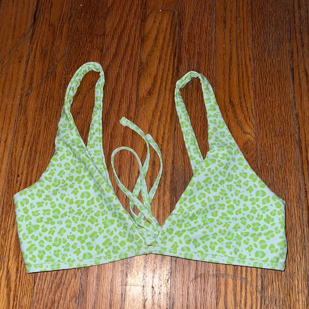SHEIN Cheetah Print Bikini Top